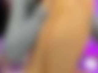Live cam show with YanaMiana - Foot Fetish Blonde Hair on 1on1-livenow