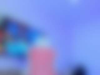 Live cam show with YanaMiana - Pretty on CamClone