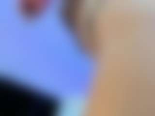 Live cam show with YanaMiana - Toes on live.xbliss.ai