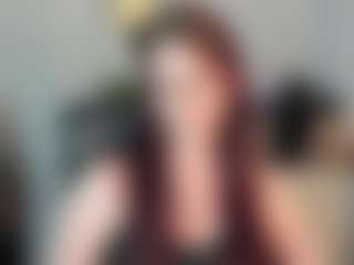Live cam show with emmaTease94 - Flirt on chickslive.net