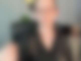Live cam show with emmaTease94 - Small Ass on Soda Cam