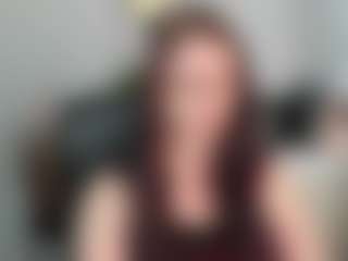 Live cam show with emmaTease94 - Living Room on sexylive.show