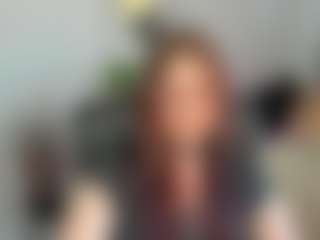 Live cam show with emmaTease94 - Flirt on livesuperchat.net