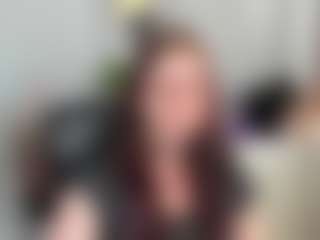 Live cam show with emmaTease94 - Living Room on Soda Cam