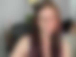 Live cam show with emmaTease94 - Living Room on https://playwithruby.com