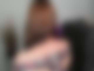 Live cam show with emmaTease94 - Living Room on Dare Cams