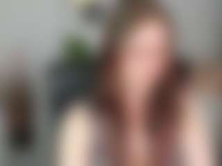 emmaTease94's Live Sex Cam Show