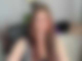 Live cam show with emmaTease94 - Flirt on SquirtSoMuch