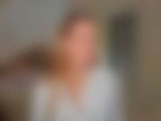 Live cam show with Mellisa - Longlegs on hotwifechat.live