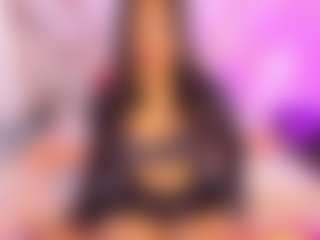Live cam show with Mariana Santos - Fingering Ebony on Camsoda