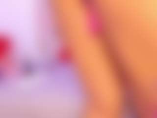 Live cam show with Mariana Santos - Brown Eyes Ebony on instabang