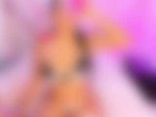 Live cam show with Mariana Santos - Girly on livesuperchat.net