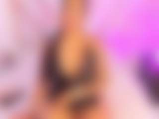Live-Cam-Show mit Mariana Santos - Spy auf Camsoda