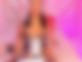 Live-Cam-Show mit Mariana Santos - Ebony Lush auf Camsoda
