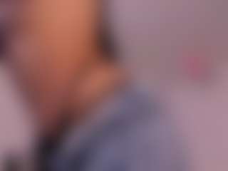 Live cam show with Mia Quevedo - Oil on https://playwithruby.com