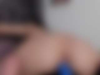 Aly Roses's Live Sex Cam Show