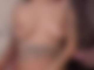 Live cam show with Aly Roses - Amateur on Dolls Live