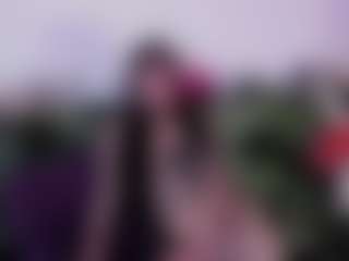 Live cam show with Aly Roses - Average on CamwithHer