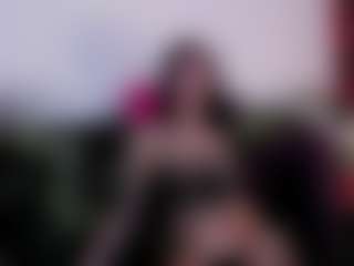 Live cam show with Aly Roses - Smoke on Camming Site