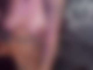 Live cam show with Aly Roses - Alternative on Camsoda