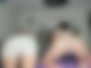 Live cam show with iam-alana - Body Massage on AdultVida.com