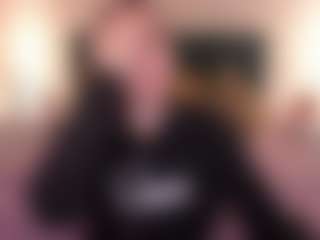 Live cam show with missAngellinaA - Blue Eyes on dropp.cam