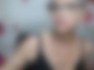 EllaBonito's Live Sex Cam Show