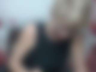 EllaBonito's Live Sex Cam Show