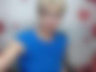 Live cam show with EllaBonito - Flashing on Hubzter Live