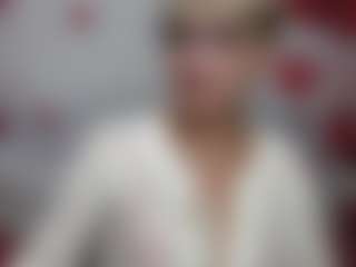 Live cam show with EllaBonito - Glasses on Mixed Magazine Live