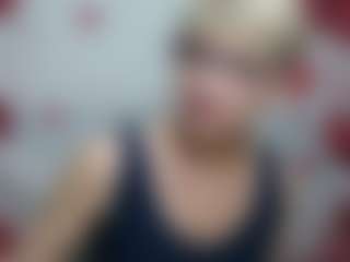 Live cam show with EllaBonito - Full Nudity on Milfs Live