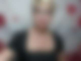Live cam show with EllaBonito - Striptease on TottyGirls