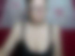 Live cam show with EmiliaGree - Chubby on x69.live
