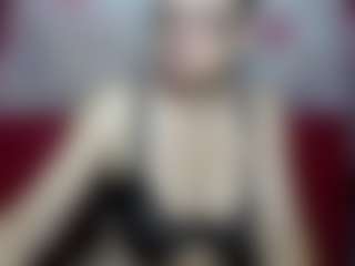 Live cam show with EmiliaGree - Chubby on liverealitysex.com