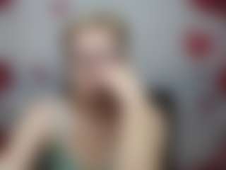 Live cam show with EmiliaGree - Facial Piercings on Big Tits