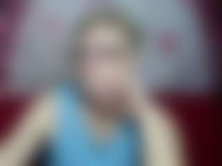 Live cam show with EmiliaGree - Brown Hair on crypto-cams