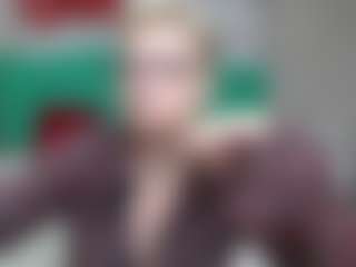 EmiliaGree's Live Sex Cam Show