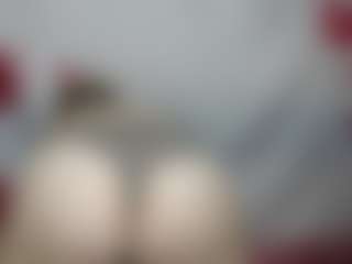 Live cam show with EmiliaGree - Chubby on hotwifechat.live