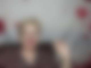 Live cam show with EmiliaGree - Bikini on hotwifechat.live
