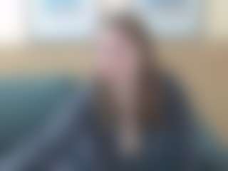 Live cam show with FreyaDak - Living Room on sexylive.show