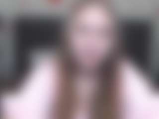 LauraHlotのライブセックスチャットショー