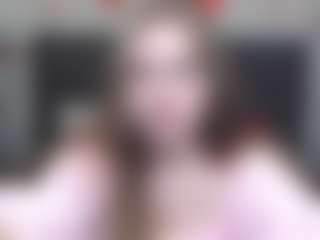 Live cam show with LauraHlot - Living Room on TeamSkeetLive