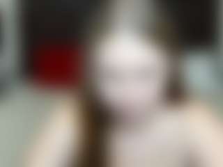 Live cam show with LauraHlot - Gray Eyes on Camsoda