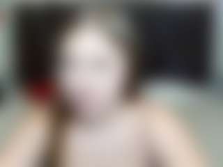 Live cam show with LauraHlot - Smoking on Camsoda