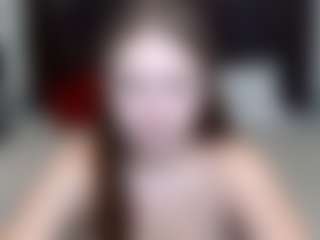 Live cam show with LauraHlot - Living Room on camtv