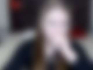 Live cam show with LauraHlot - Solo on Camming Site
