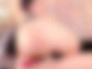 Live cam show with Julieta Jackson - Camel Toe on Camsoda