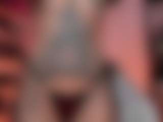 Live cam show with HeraInk - Petite on Camsoda