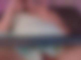 Live cam show with isabellassmith - Chubby on liverealitysex.com