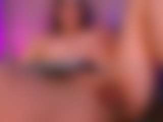Live cam show with isabellassmith - Tiny Tits on MyBangCams